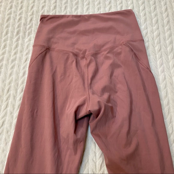 Girlfriend Collective Crop Leggings - Picture 9 of 10